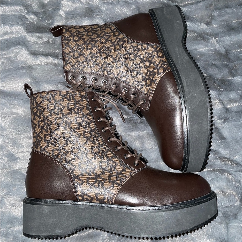 NWOT DKNY Brown Platform Boots Faux Leather Size 10